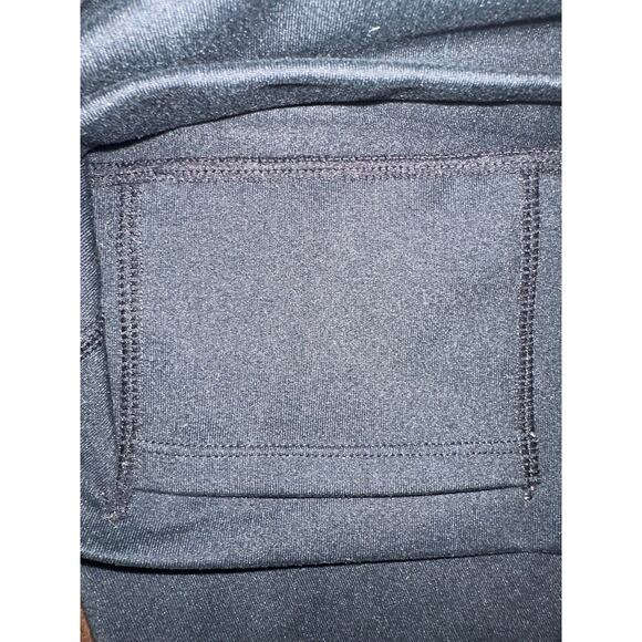 Fabletics The On-The-Go High Waisted Leggings - Picture 3 of 3